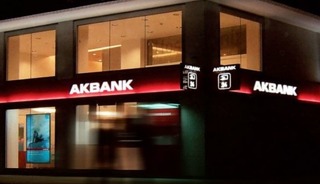 Akbank’tan Türkiye için bir ilk: 100 milyon dolarlık kaynak