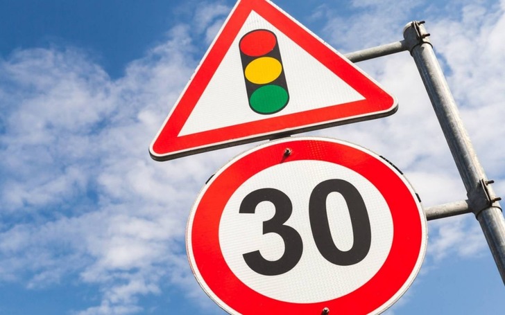 Trafikte beklenen oldu! 58 binden fazla levha kaldırıldı