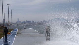 İstanbullular dikkat! Lodos uyarısı geldi