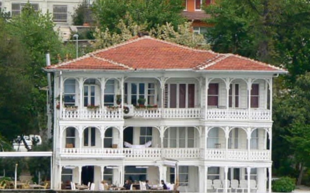 Tarihi yalı 825 milyon TL'lik bedelle satışa &ccedil;ıkarıldı