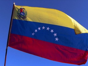 Venezuela'da bombalar patladı! Y&ouml;netim ABD'yi su&ccedil;ladı