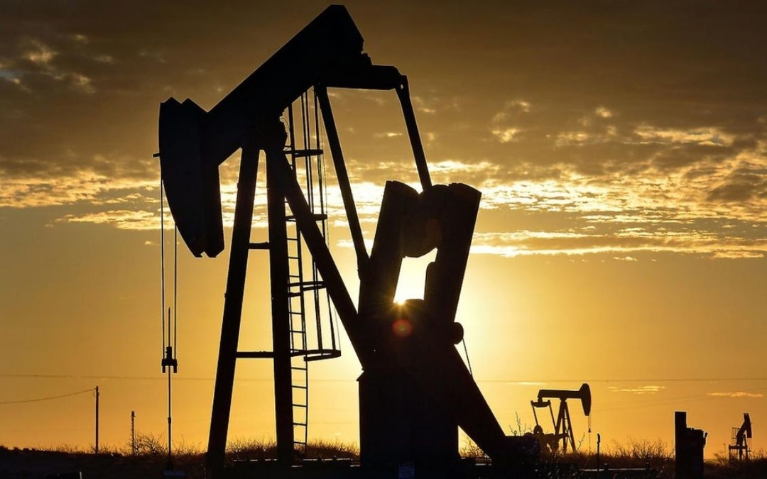 Brent petrol&uuml;n varili 59,96 dolardan işlem g&ouml;r&uuml;yor