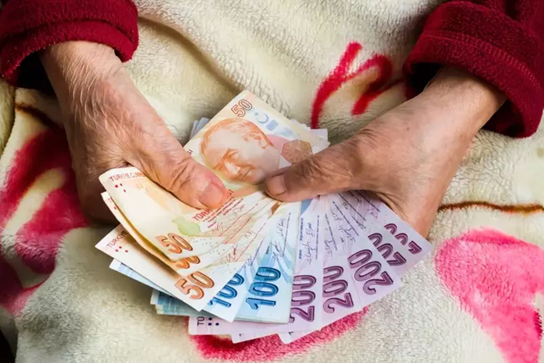 2026 emekli maaşının zammında son viraj! Enflasyon a&ccedil;ıklanıyor, oranlar netleşiyor: Masada iki kritik senaryo var