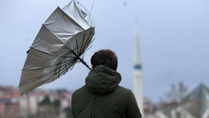 İ&ccedil;işleri Bakanlığı'ndan fırtına ve kuvvetli r&uuml;zgar uyarısı