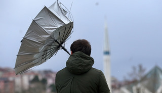 İ&ccedil;işleri Bakanlığı'ndan fırtına ve kuvvetli r&uuml;zgar uyarısı