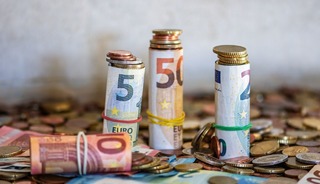 Hazine avro cinsinden tahvil ihracı ger&ccedil;ekleştirdi