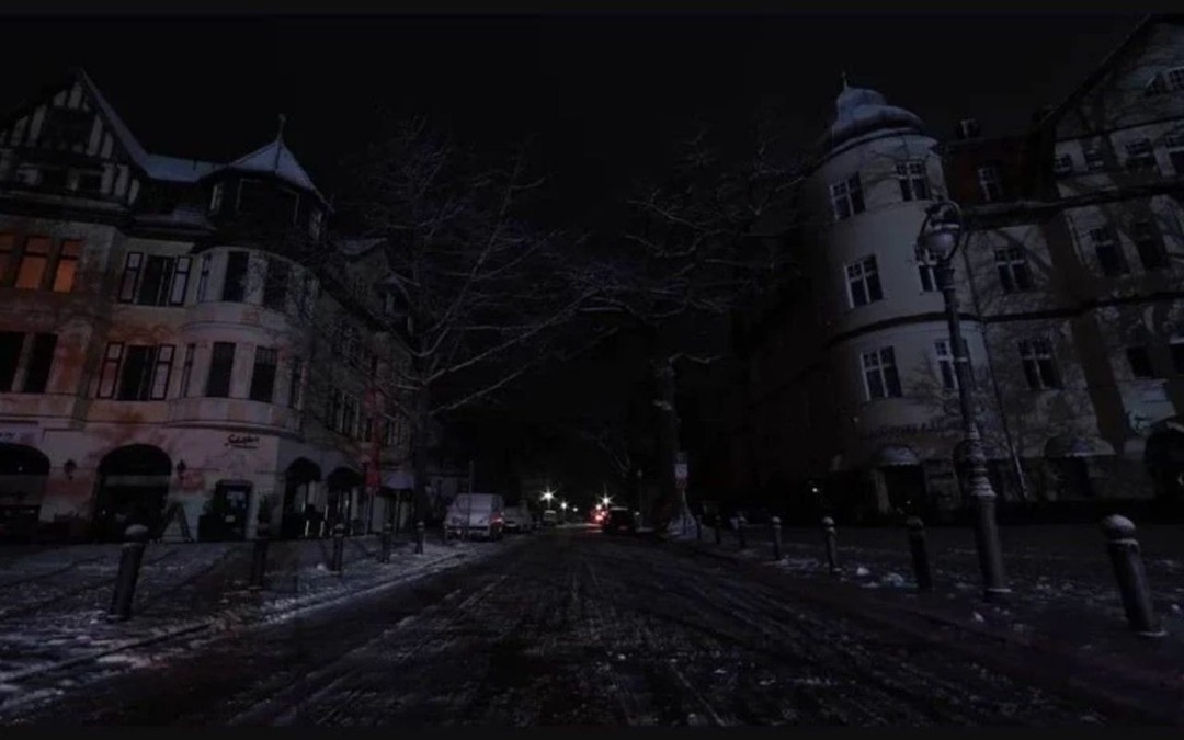 Berlin&rsquo;de ne oluyor? Volkan Grubu&rsquo;nun sabotajı başkenti fel&ccedil; etti