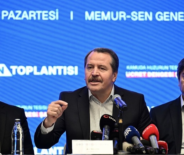 Memur-Sen Başkanı: Emekliliğe de yansıyacak seyyanen zam yapılmalı