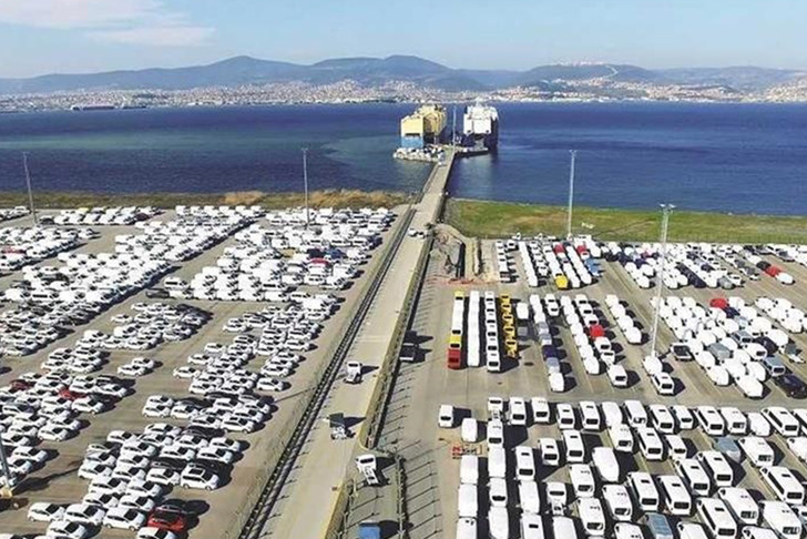 T&uuml;rkiye otomotiv sekt&ouml;r&uuml; 2025'te ihracat rekoru kırdı