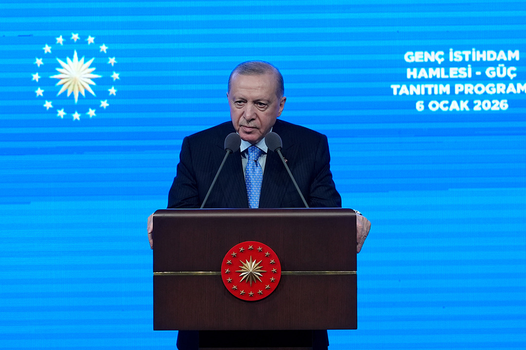 Cumhurbaşkanı Erdoğan duyurdu! Gen&ccedil;lere bin 375 TL destek sağlanacak