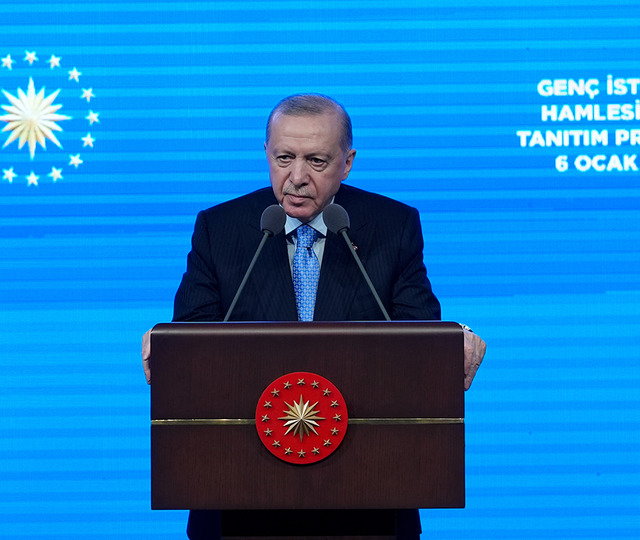 Cumhurbaşkanı Erdoğan duyurdu! Gen&ccedil;lere bin 375 TL destek sağlanacak