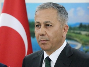 İ&ccedil;işleri Bakanı Yerlikaya, ataması yapılan valileri tebrik etti