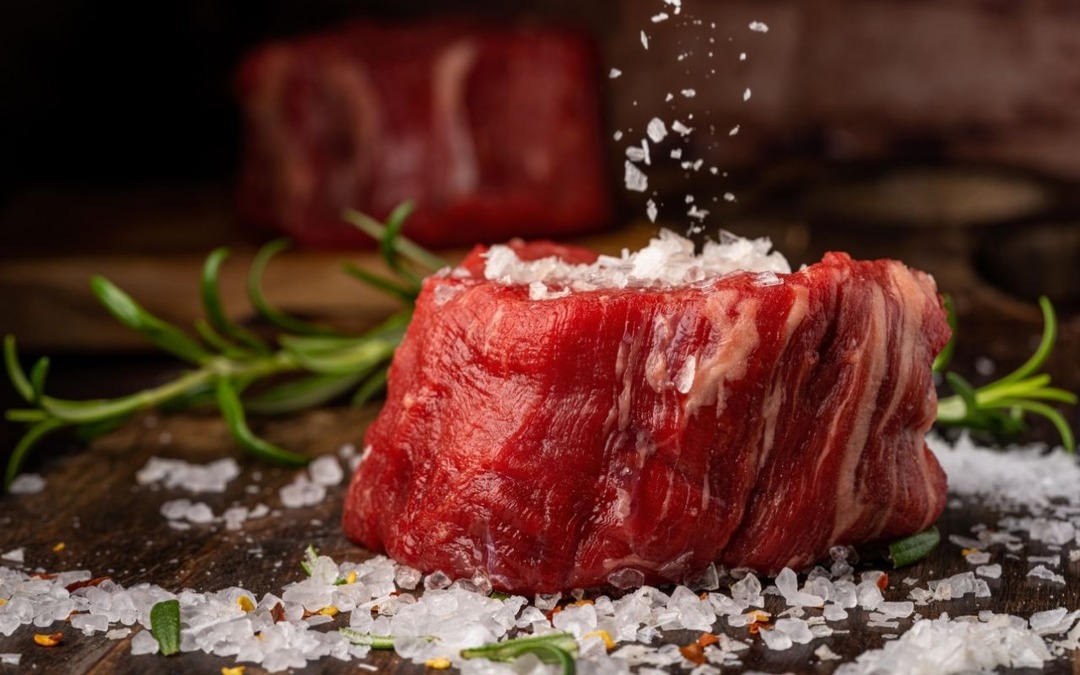 T&uuml;rkiye&rsquo;de et fiyatları d&uuml;nyadan koptu: Dana eti ilk kez o seviyeyi aştı