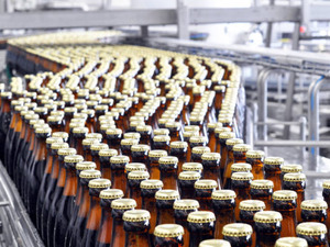 D&uuml;nyanın dev bira &uuml;reticisinden dikkat &ccedil;eken hisse hamlesi! 3 milyar dolara geri aldı