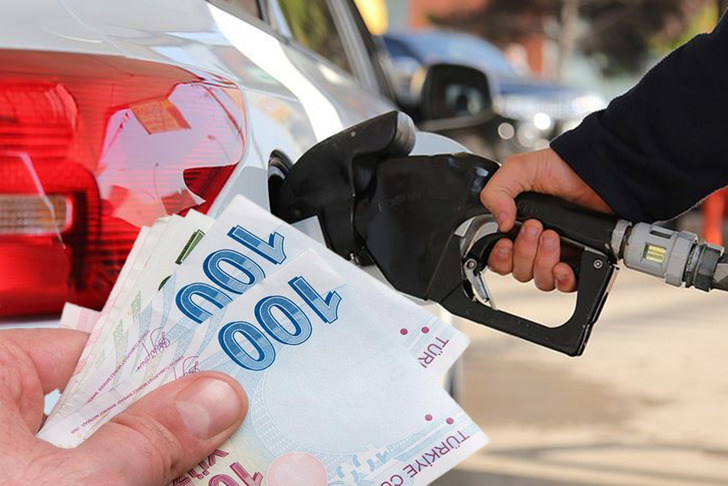 Ara&ccedil; sahipleri dikkat! Akaryakıt tabelası yeniden değişiyor: Tarih belli oldu