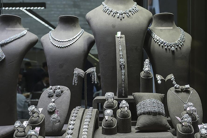 M&uuml;cevher sekt&ouml;r&uuml; 2025 yılında ihracat rekoru kırdı