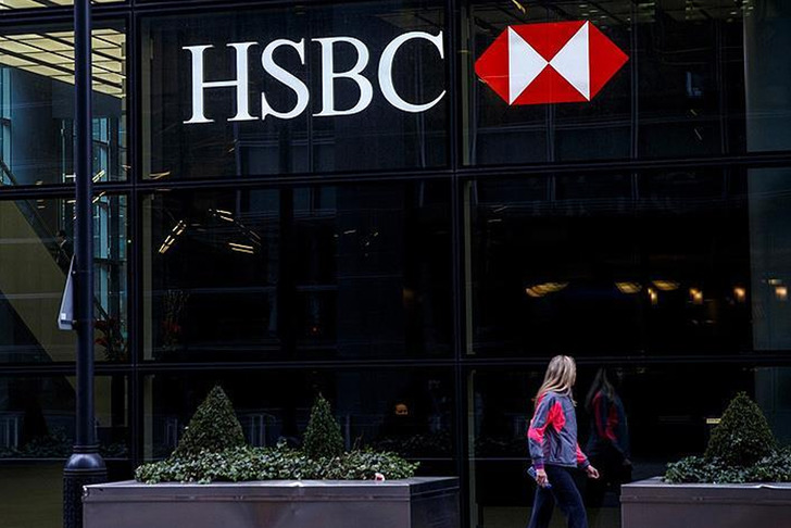 HSBC'nin 14 milyar dolarlık teklifi kabul edildi: Dev banka borsadan &ccedil;ekiliyor