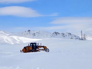 Van, Bitlis, Muş ve Hakkari'de 1011 yerleşim yerine ulaşım sağlanamıyor