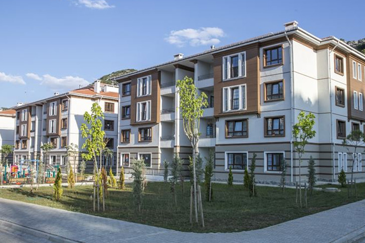 TOKİ'de kura s&uuml;reci s&uuml;r&uuml;yor! 16 il tamamlandı, yeni takvim a&ccedil;ıklandı