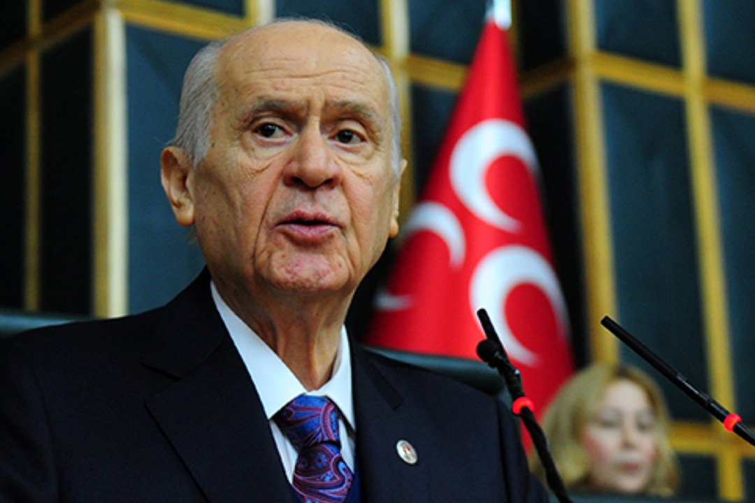 MHP lideri Bah&ccedil;eli'den dikkat &ccedil;eken emekli maaşı &ccedil;ıkışı! "Emeklilerin derdi derdimizdir"