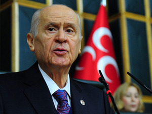 MHP lideri Bah&ccedil;eli'den dikkat &ccedil;eken emekli maaşı &ccedil;ıkışı! "Emeklilerin derdi derdimizdir"