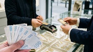 Kuyumcularda nakit devri bitiyor: Kredi kartı ile altın alımı nasıl olacak? Ne kadar komisyon &ouml;denecek?