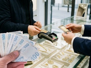 Kuyumcularda nakit devri bitiyor: Kredi kartı ile altın alımı nasıl olacak? Ne kadar komisyon &ouml;denecek?
