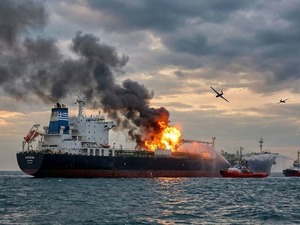 Karadeniz'de sular ısındı: Yunan tankerlerine İHA saldırısı