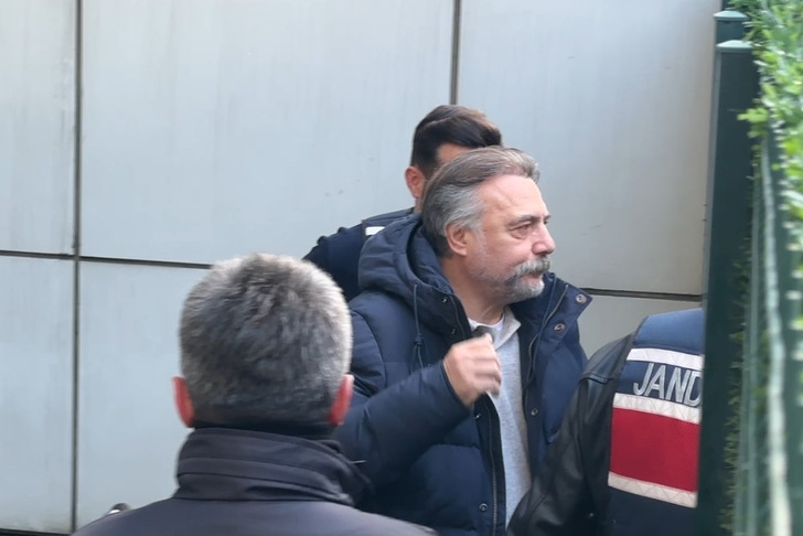 Aralarında Emel M&uuml;ft&uuml;oğlu ve Oktay Kaynarca vardı! &Uuml;nl&uuml;lere y&ouml;nelik uyuşturucu operasyonunda karar belli oldu