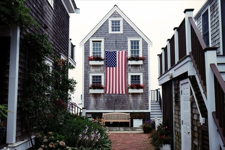 ABD'de yeni konut satışları ge&ccedil;en yıl ekimde hafif geriledi