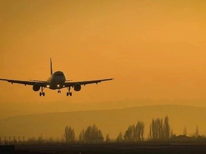 İran hava sahası u&ccedil;uşlara yeniden a&ccedil;ıldı