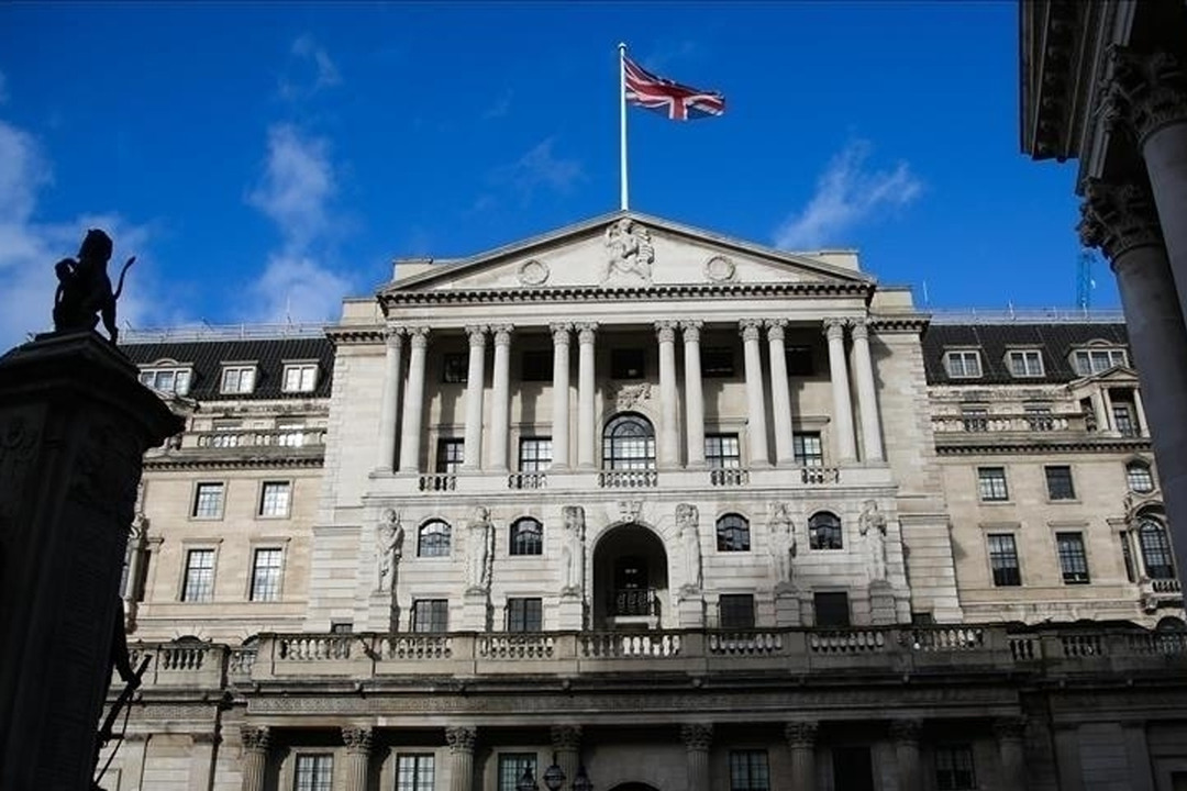 İngiltere ekonomisi Kasım 2025'te beklentilerin &uuml;zerinde b&uuml;y&uuml;d&uuml;