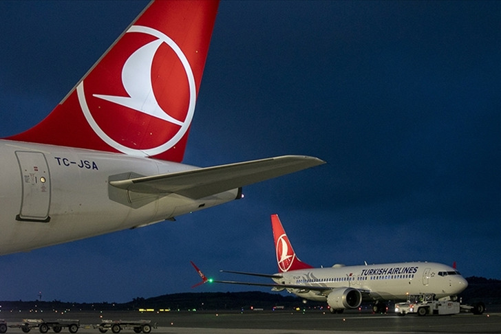THY'nin İstanbul-Barselona u&ccedil;uşunda bomba paniği! İlk a&ccedil;ıklama geldi