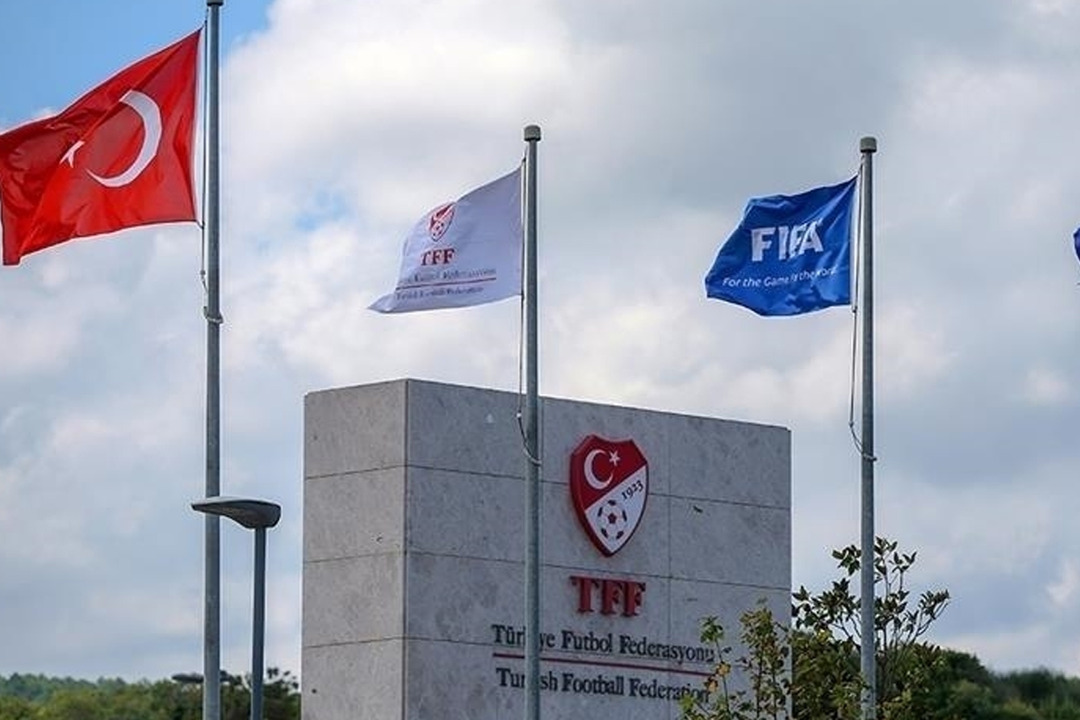 Aralarında 6 &uuml;nl&uuml; isim var! PFDK 153 teknik sorumlunun cezasını a&ccedil;ıkladı