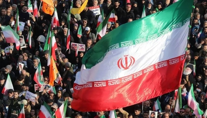 İran'da &ouml;lenlerin sayısı 3 bin 90'a y&uuml;kseldi