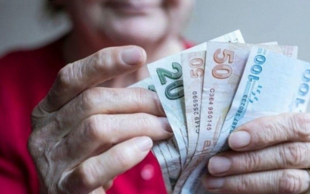 Emeklinin g&ouml;z&uuml; TBMM'de! Kritik g&ouml;r&uuml;şme i&ccedil;in geri sayım başladı