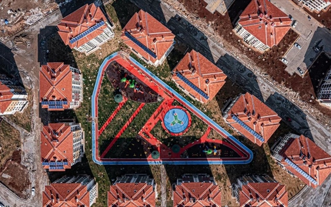 Deprem b&ouml;lgesinin yeniden imarı i&ccedil;in yeni yatırımlar yolda