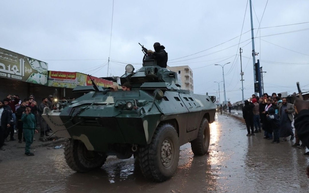 Suriye birlikleri Deyrizor'un doğu kırsalına girmeye başladı