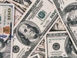 Serbest piyasada d&ouml;viz a&ccedil;ılış fiyatları