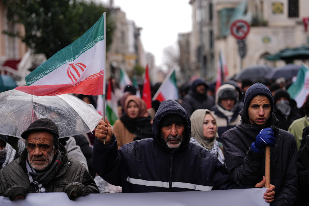 İran'daki olaylarda &ouml;lenlerin sayısı 5 bin 137&rsquo;ye y&uuml;kseldi