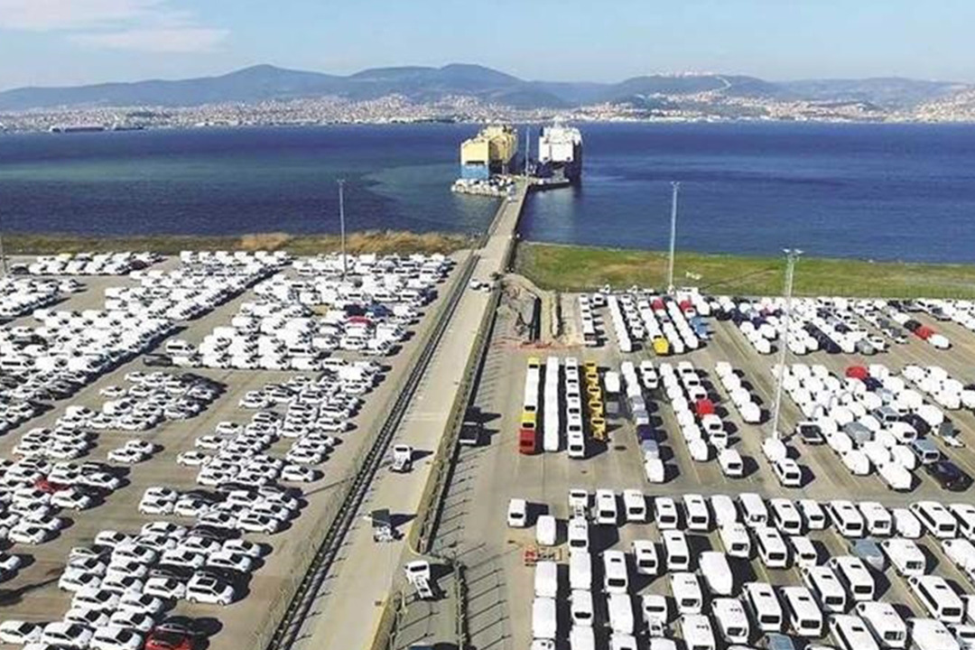 Sakarya'nın 2025'te &uuml;rettiği 177 bin 167 taşıt d&uuml;nya yollarında