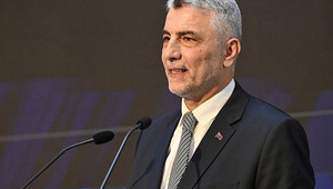 Bakan Bolat duyurdu! İhracat&ccedil;ılara yeni destek: Alıcı kredileri programı başladı