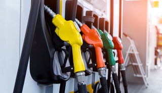 Akaryakıtta tabela değişti! Benzine zam geldi (27 Ocak 2026 g&uuml;ncel LPG, benzin, motorin fiyatları)