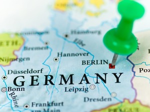 Alman h&uuml;k&uuml;meti, "solcu aşırılığa" y&ouml;nelik m&uuml;cadeleyi artıracak