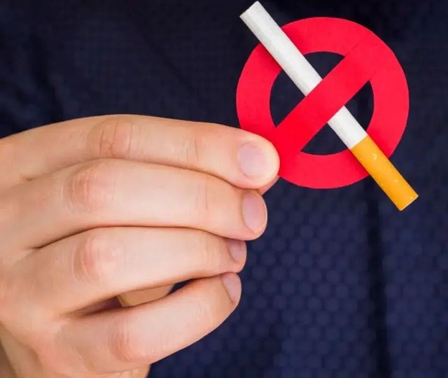 Sigaralar kasa arkasından kalkacak: O alanlarda t&uuml;ketim yasaklanıyor!