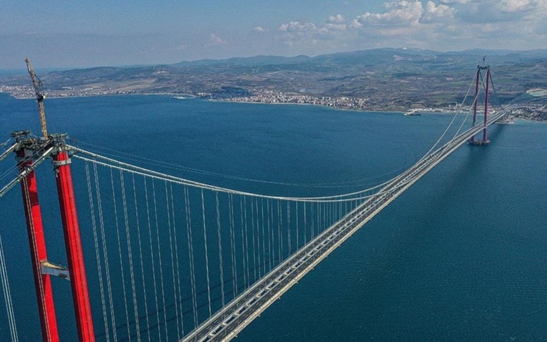 &Ccedil;anakkale Boğazı transit gemi ge&ccedil;işlerine kapatıldı