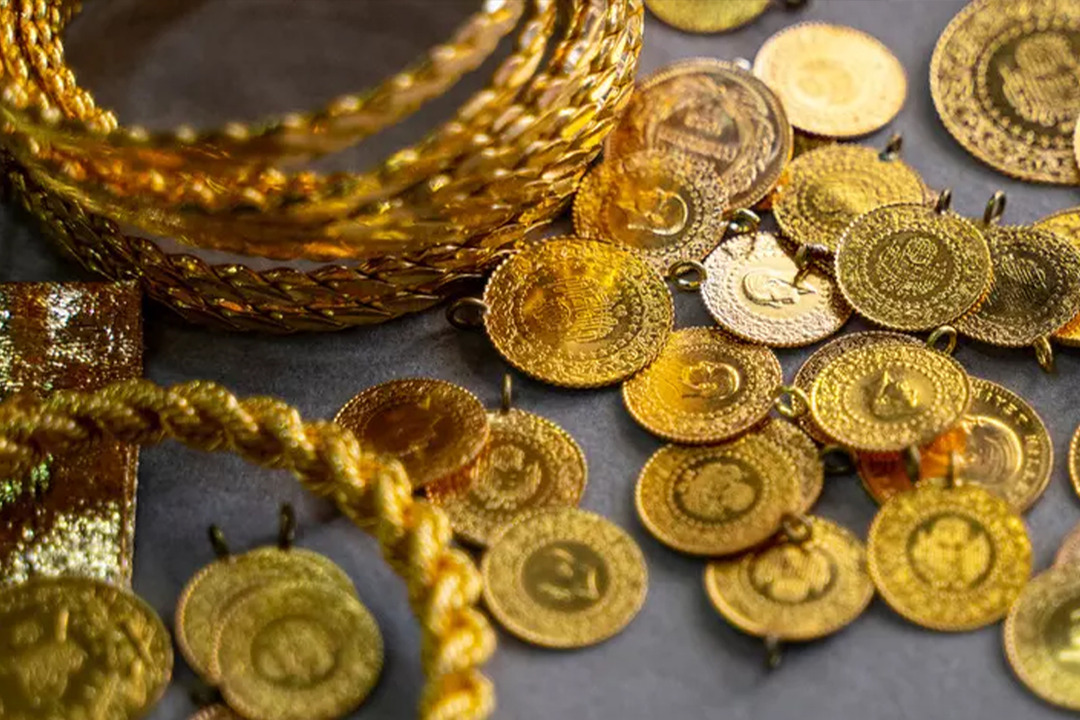 Ons altın 5 bin 300 doları aşmıştı! RBC'den dikkat &ccedil;eken tahmin: Yıl sonuna kadar o rakamı aşabilir