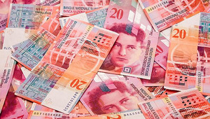 Altın ve g&uuml;m&uuml;ş&uuml;n izinden gitti! İsvi&ccedil;re frangı 11 yılın zirvesinde: Piyasada endişe yarattı