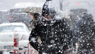 AKOM uyardı! İstanbul'a kar geri d&ouml;n&uuml;yor: Tarih verildi