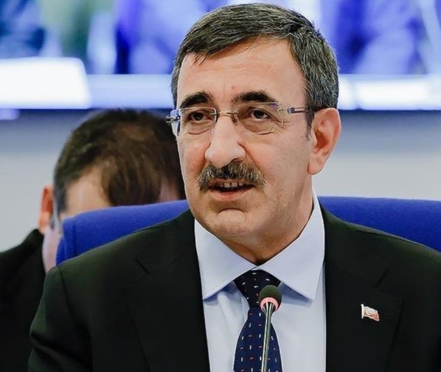 Yılmaz: "İşsizlik 2005 yılından bu yana en d&uuml;ş&uuml;k seviyede"